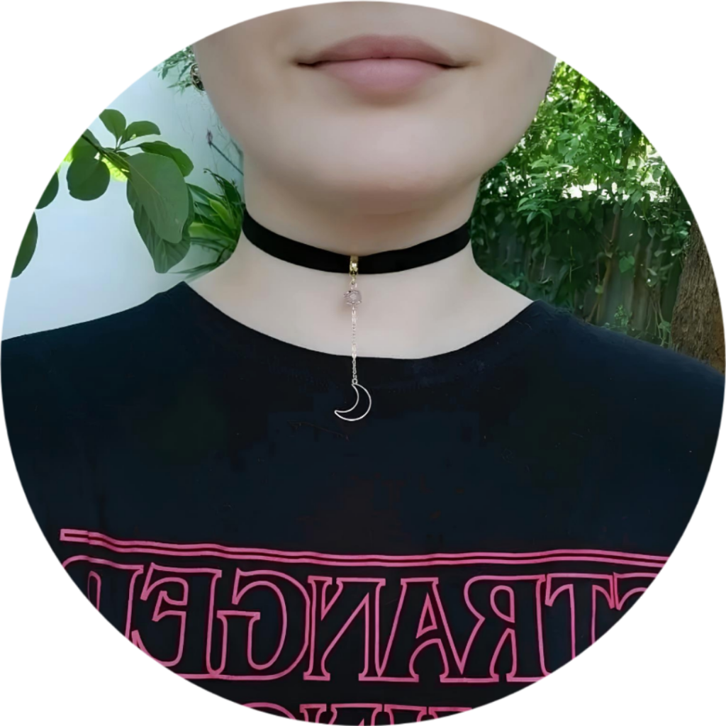 collar rustico en cuero hecho a mano