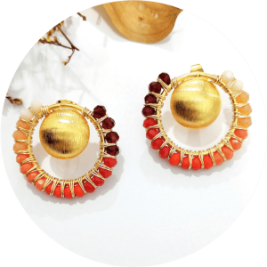 Denario elaborado en acero y cristal