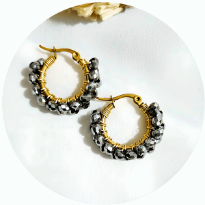 Candonga en alambrismo material Acero y cristal metalizado